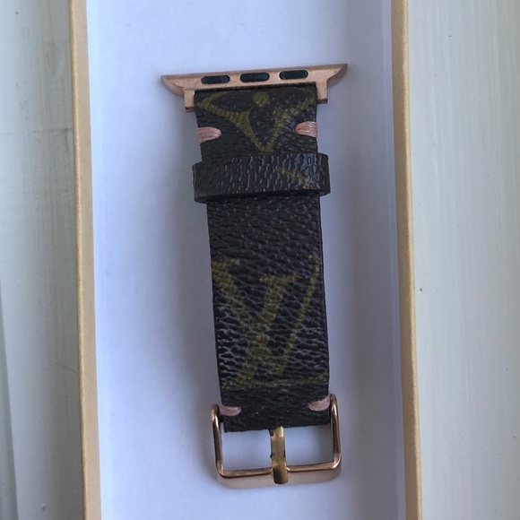 SOLD Louis Vuitton Apple Watch Band - Picture 4 of 13